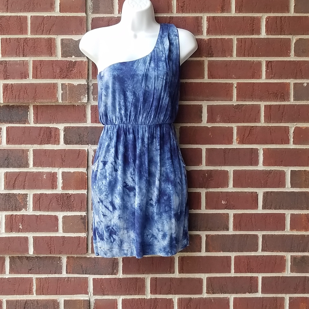 XX1 tie-dyed one shoulder adorable dress